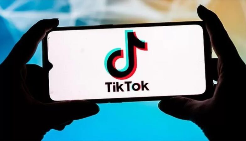 TikTok testuje nové vodorovné zobrazení videí na celou šířku
