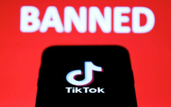 Regulační orgány EU upozorňují společnost TikTok